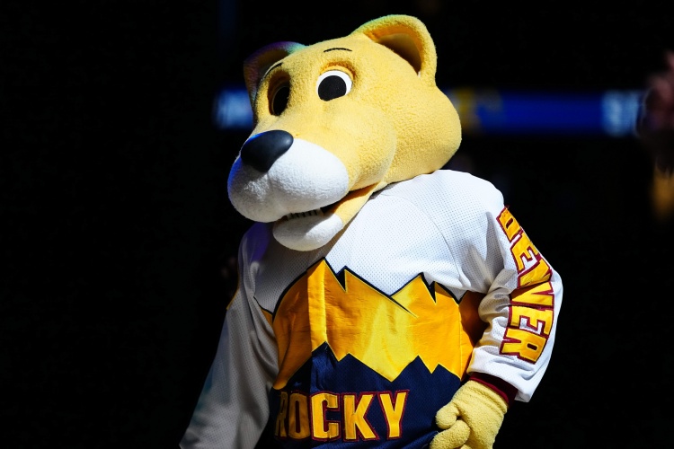 三十余年的家族事业！吉祥物Rocky起诉掘金非法解雇&amp;歧视残障人士