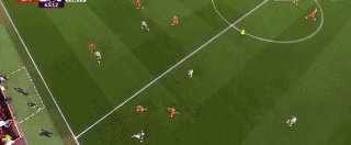 1740612322618069563.gif 中国体育-【英超】索博&麦卡破门,利物浦轻取纽卡13分领跑