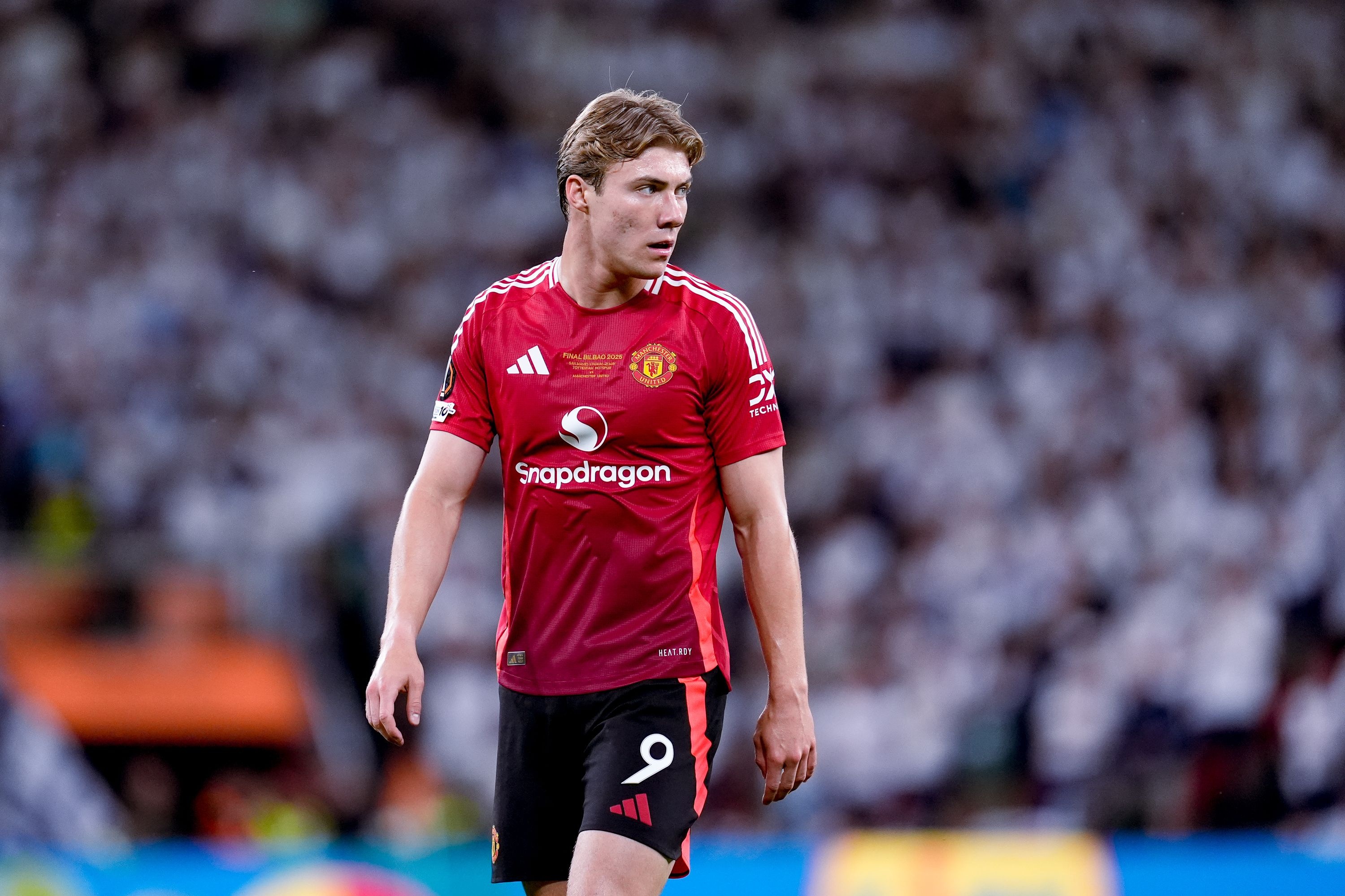 体育赛事-早报：16岁恩古莫哈登场4分钟绝杀！利物浦3-2十人纽卡